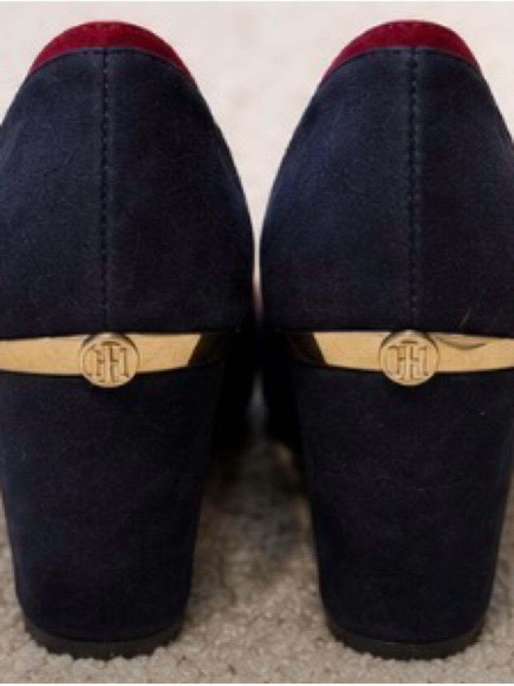 Tommy Hilfiger Navy Suede Block Heel Pumps – Women's Size 9 - Picture 4 of 5